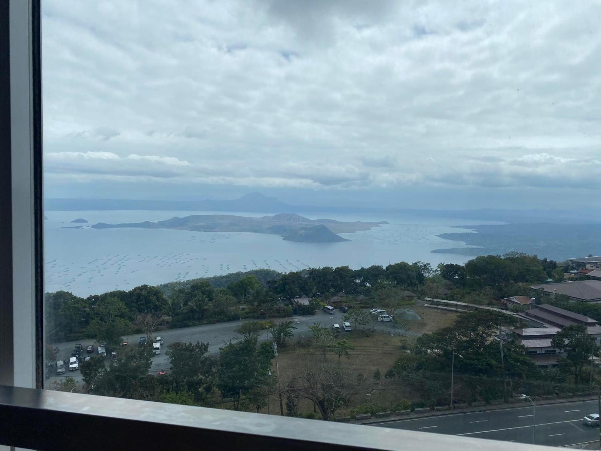Smdc Tagaytay Taal Lake Condo Cook Netflix No Balcony No Free Parking Tagaytay City Exterior foto